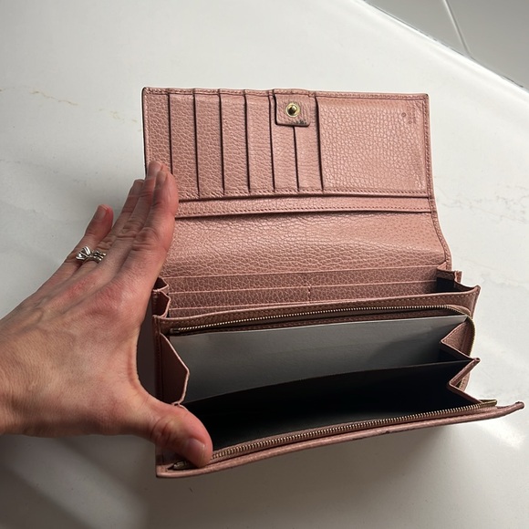 Gucci Handbags - Pink Gucci wallet